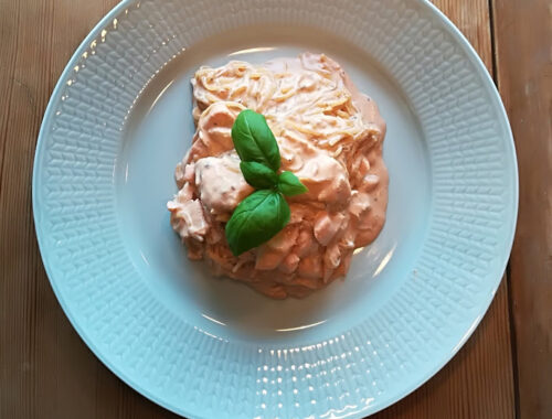 Snabb-Laxsås-med-Sjögräsnudlar